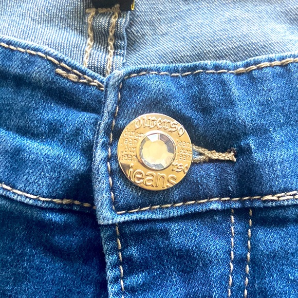 Cute and stretchy Jean shorts. - Picture 7 of 7